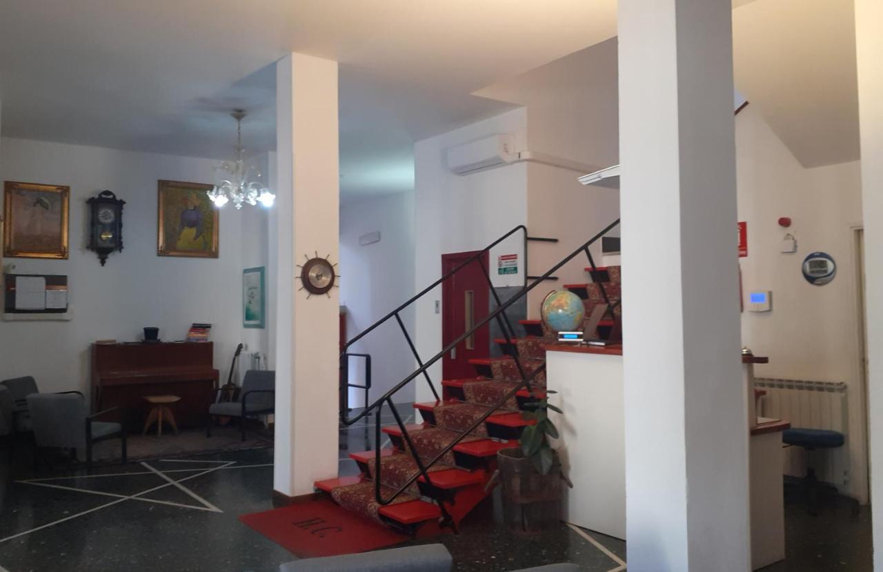 Hotel Colibri Finale Ligure Luaran gambar