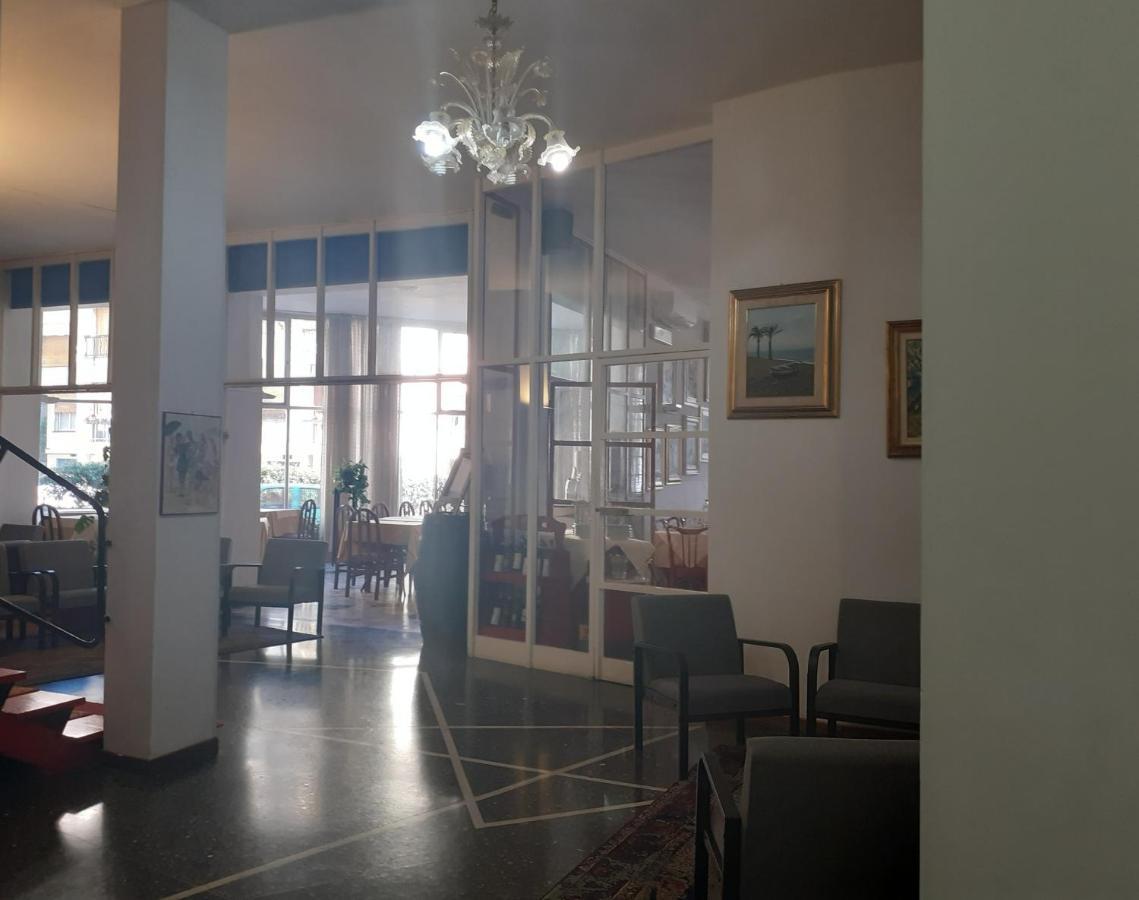 Hotel Colibri Finale Ligure Luaran gambar